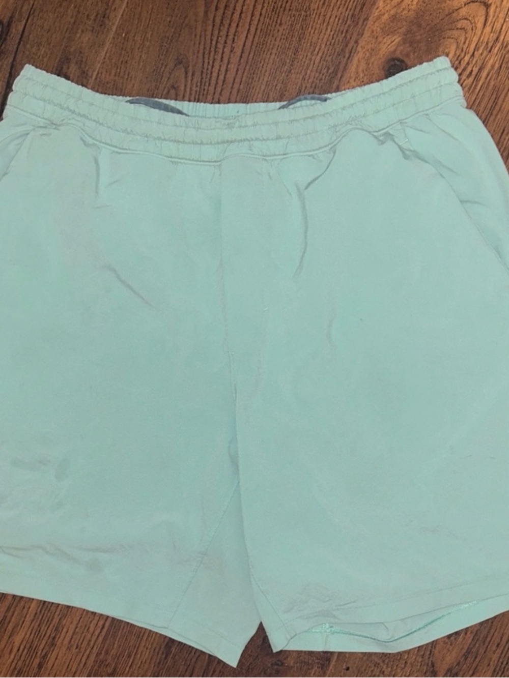 Lululemon Men’s Mint Green 7” Athletic Running Shorts